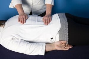 Qi Gong healing on body
